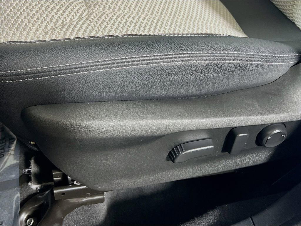 Used 2023 Subaru Forester Premium AWD/4WD image 17