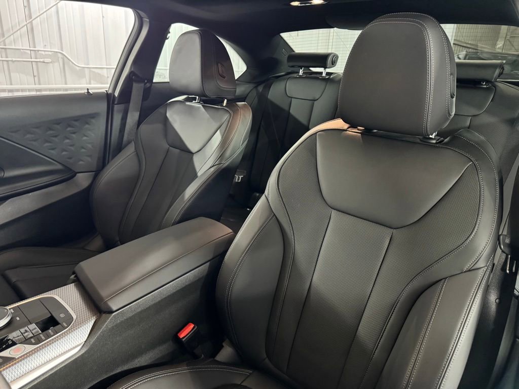 Used 2025 BMW M240i xDrive Coupe image 40