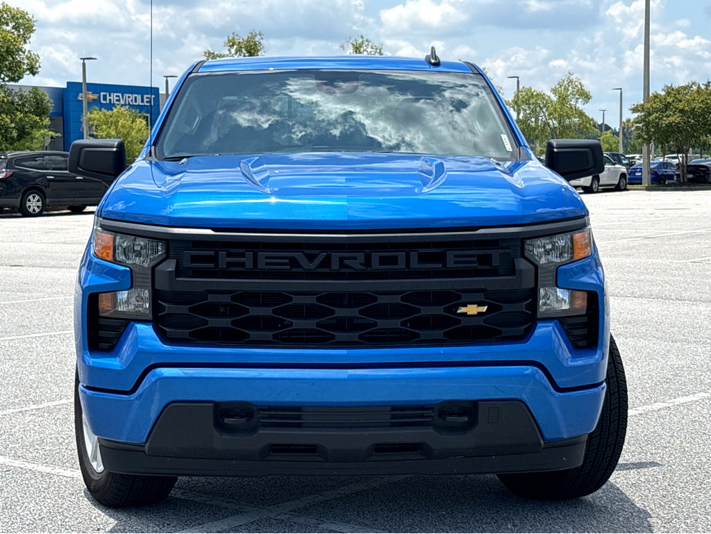 Used 2025 Chevrolet Silverado 1500 Custom image 2