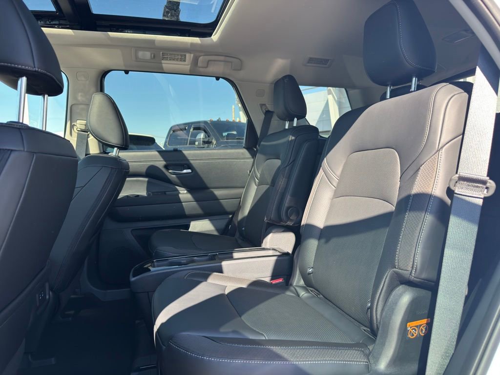 New 2026 Nissan Pathfinder SL w/ SL Premium Package image 14
