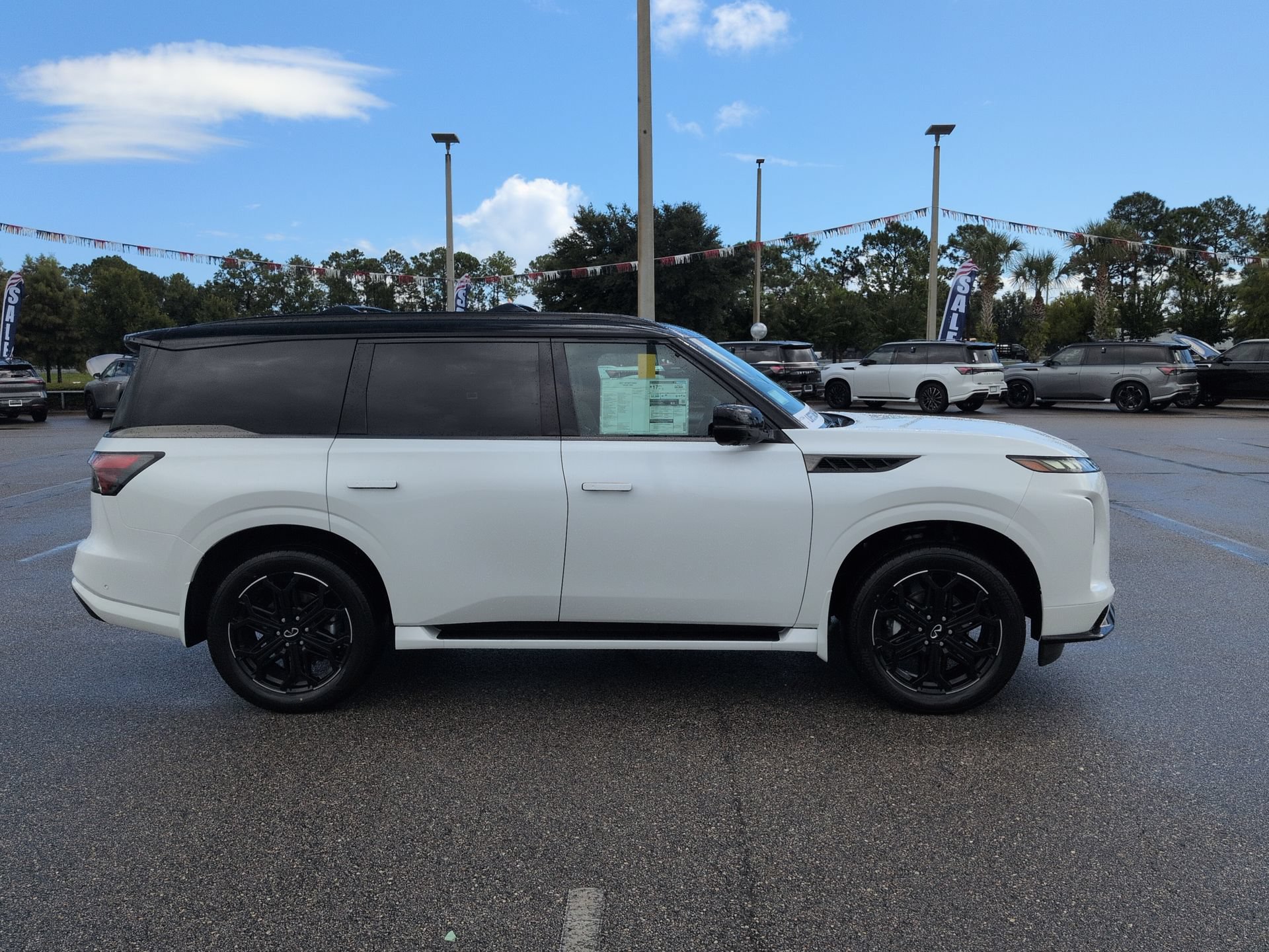 New 2027 INFINITI QX80 Sensory AWD/4WD image 4