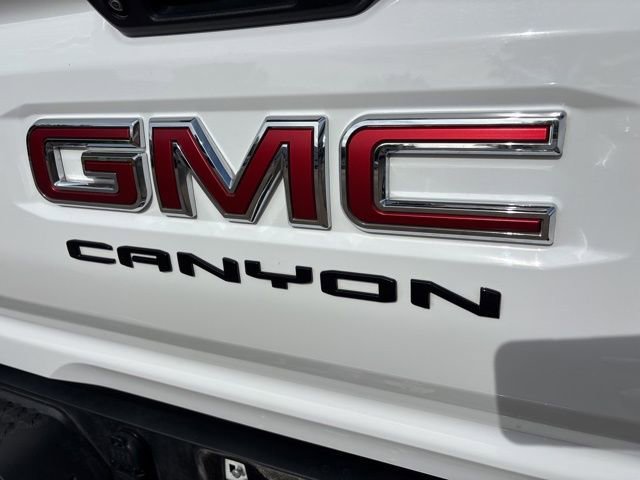 Used 2024 GMC Canyon AT4 image 9