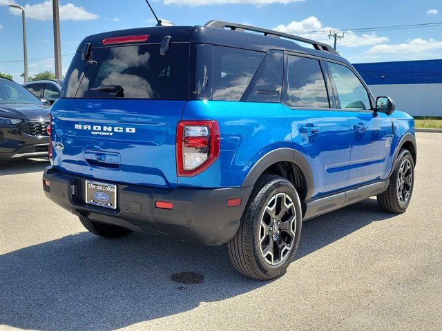 Certified 2025 Ford Bronco Sport Outer Banks w/ Outer Banks Tech Package+ image 6