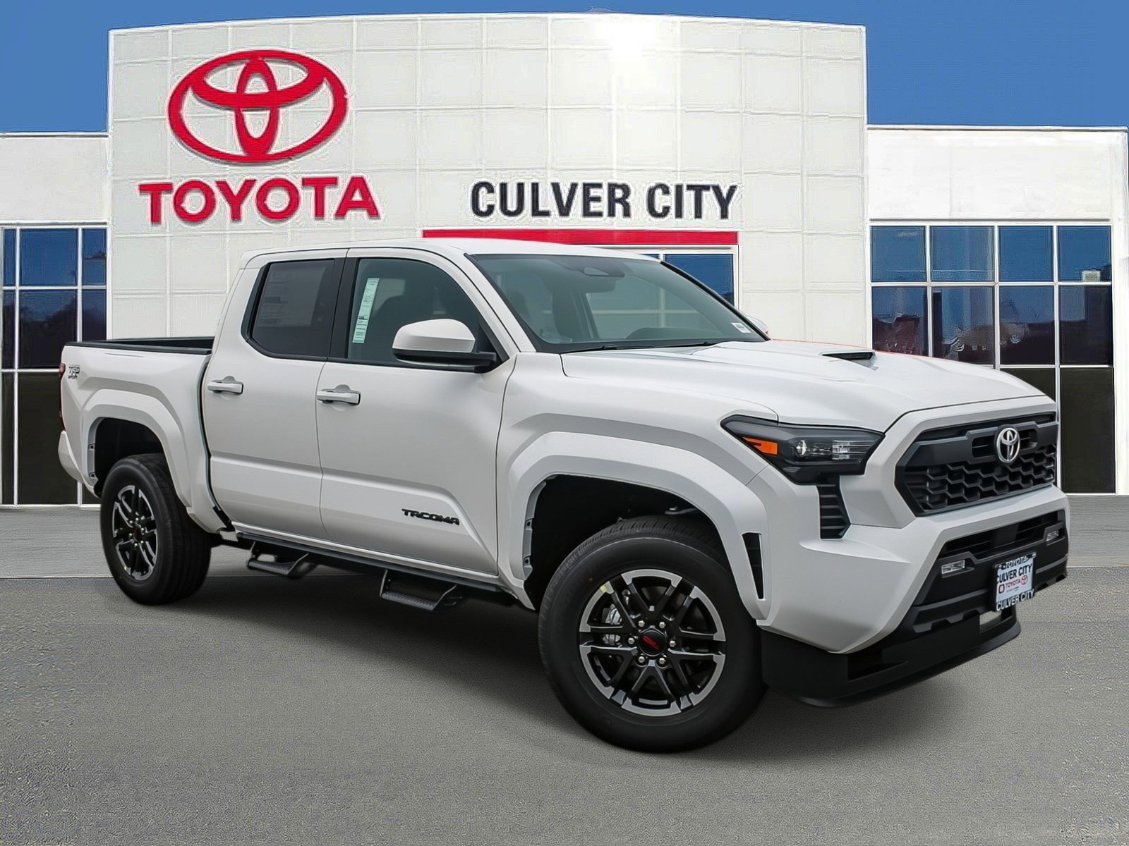 New 2025 Toyota Tacoma TRD Sport image 1