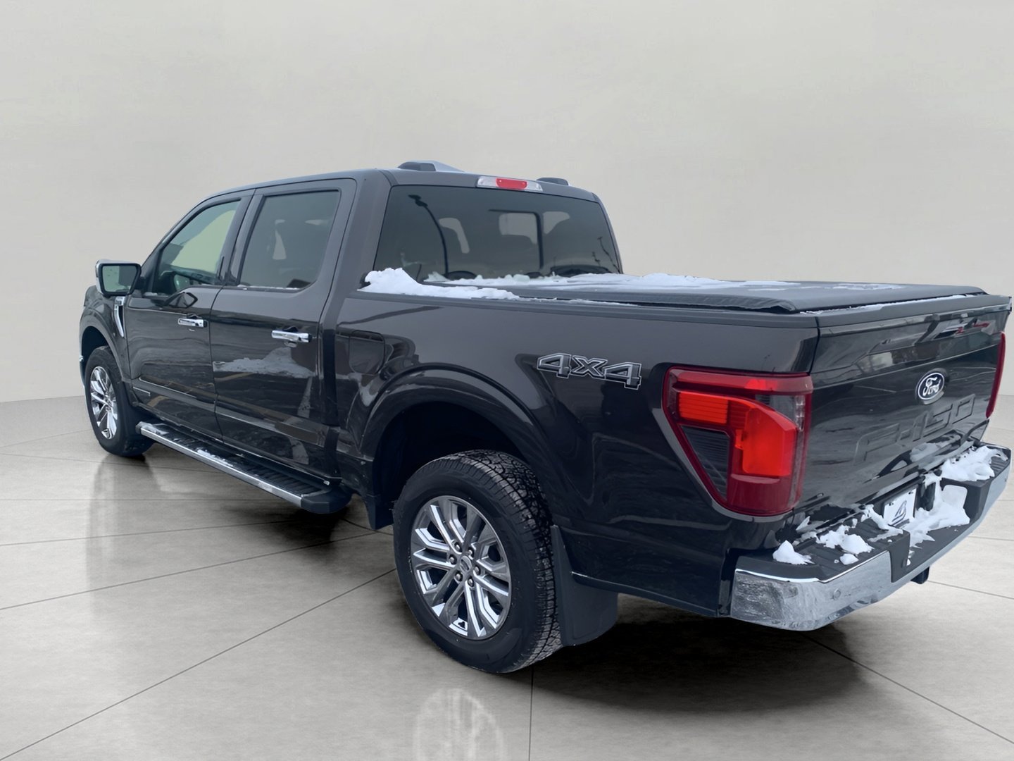 Used 2024 Ford F150 XLT w/ Equipment Group 302A MID image 5