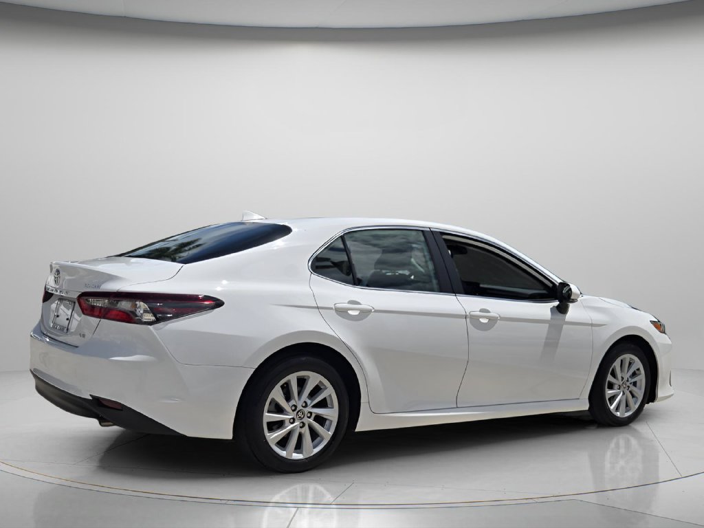 Used 2024 Toyota Camry LE w/ Convenience Package FWD image 7
