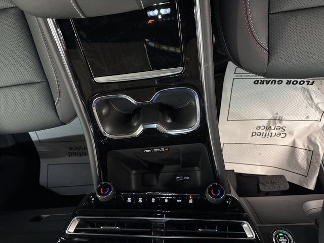New 2026 Chevrolet Traverse Z71 w/ Enhanced Driving Package AWD/4WD image 18