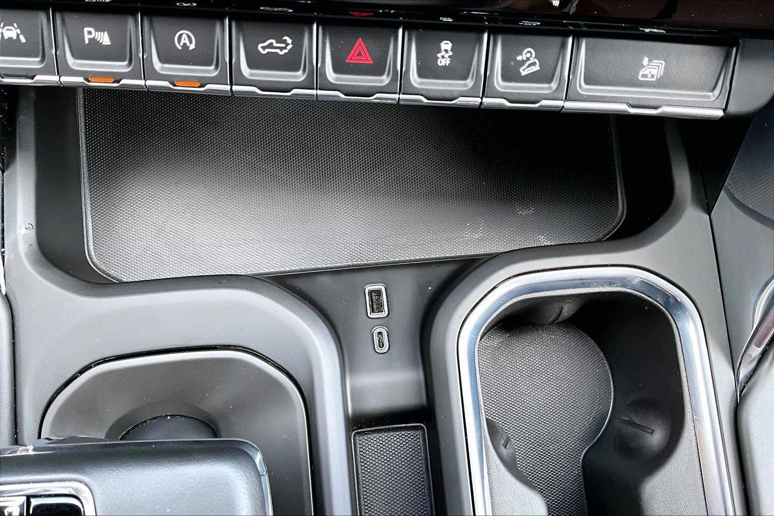 Used 2024 GMC Sierra 1500 Denali Ultimate AWD/4WD image 33