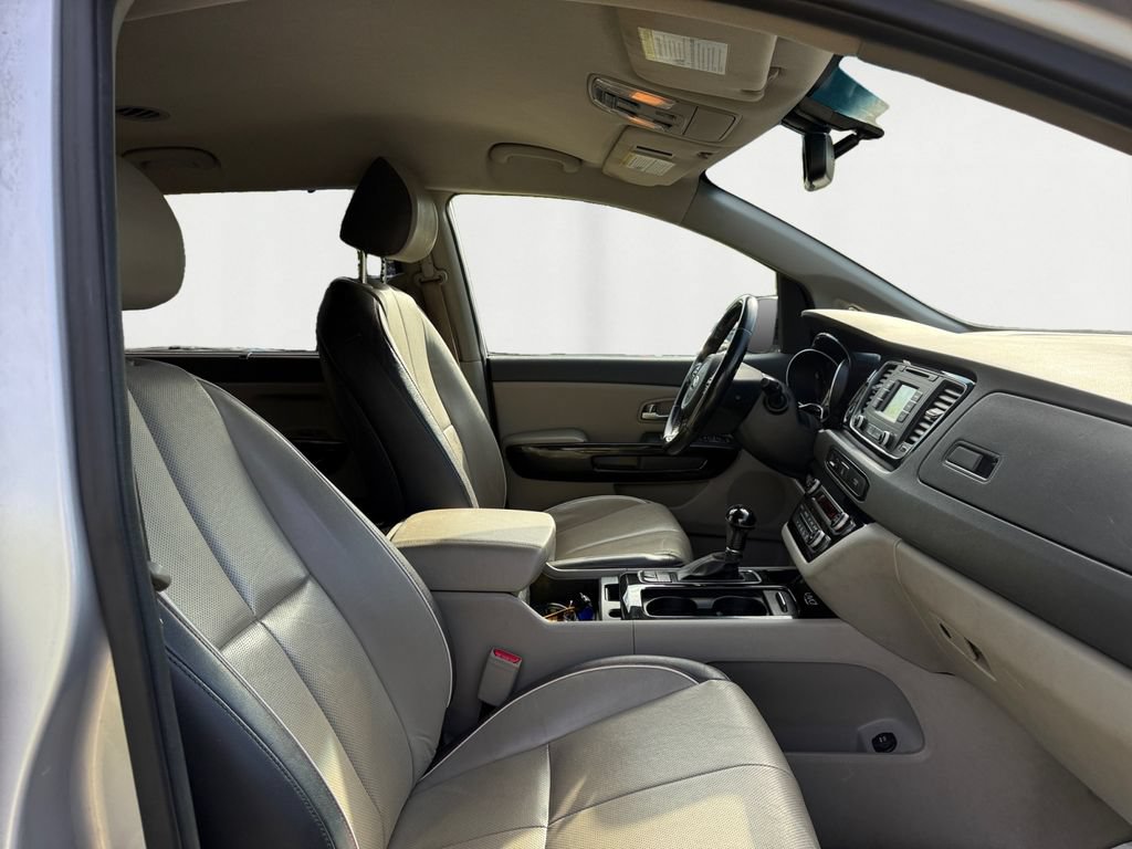 Used 2015 Kia Sedona EX w/ EX Premium Package FWD image 15