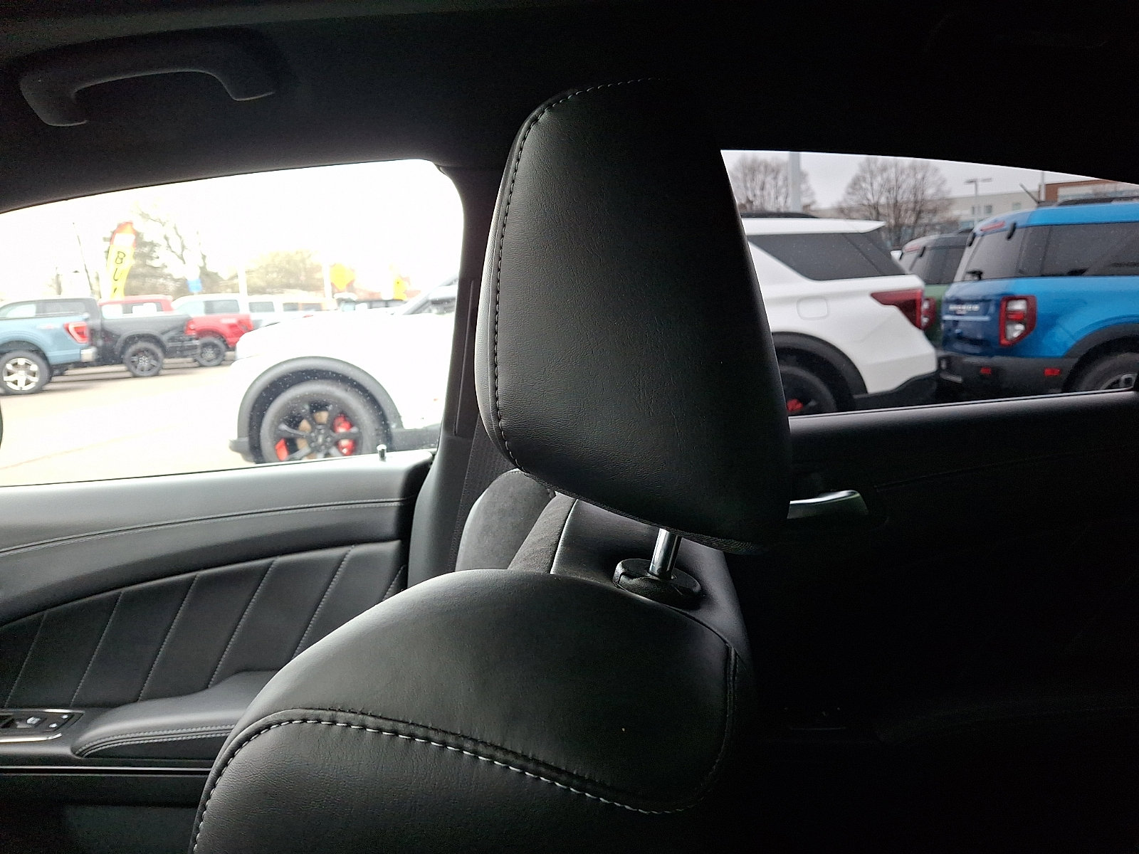 Used 2023 Dodge Charger Scat Pack w/ Daytona Edition Group image 17