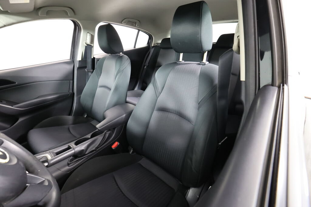 Used 2014 MAZDA MAZDA3 i Sport FWD image 11