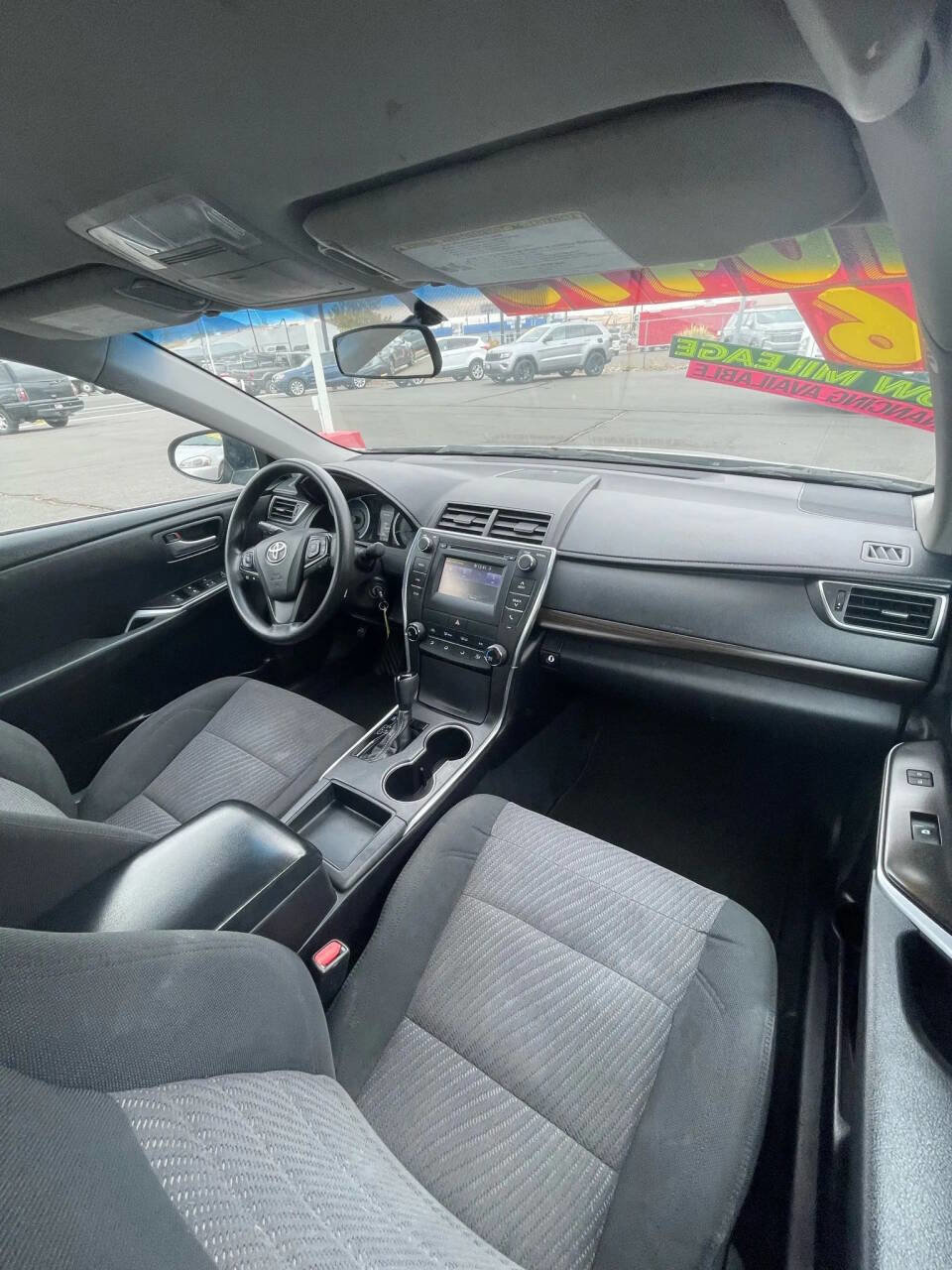 Used 2016 Toyota Camry LE image 10