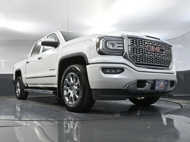 Used 2018 GMC Sierra 1500 Denali AWD/4WD image 48