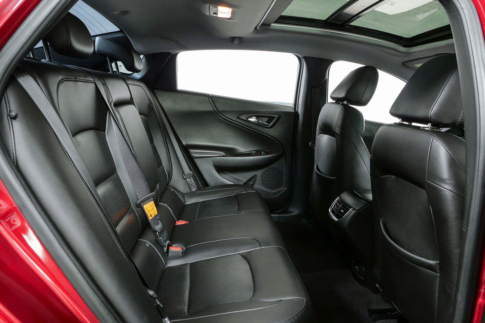 Used 2017 Chevrolet Malibu Premier w/ Premier Sun and Wheel Package FWD image 23