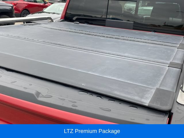 Used 2019 Chevrolet Silverado 1500 LTZ w/ LTZ Premium Package AWD/4WD image 7