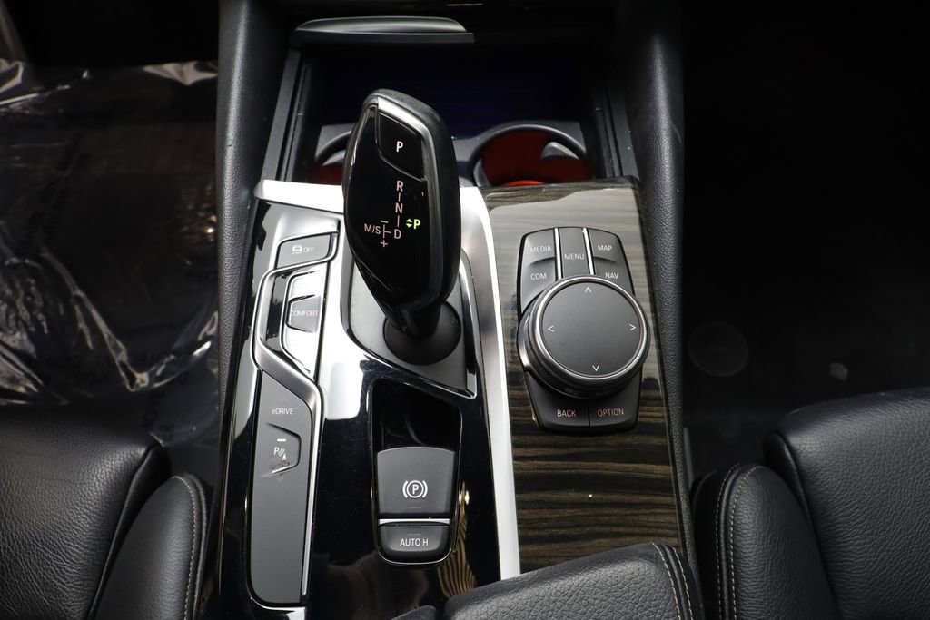 Used 2018 BMW 530e xDrive image 14