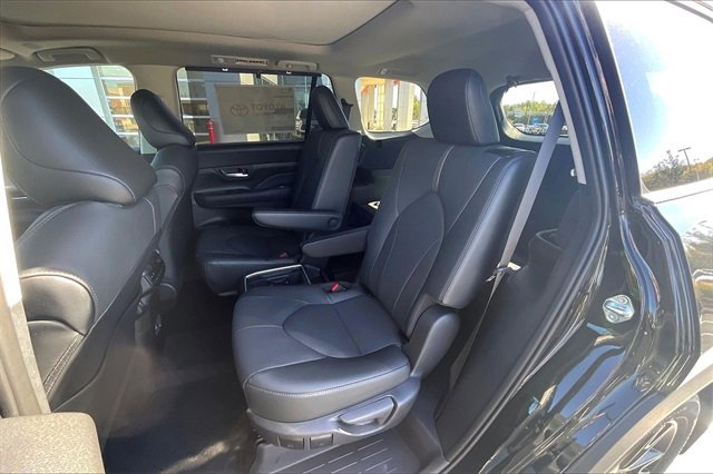 New 2026 Toyota Grand Highlander Platinum image 10