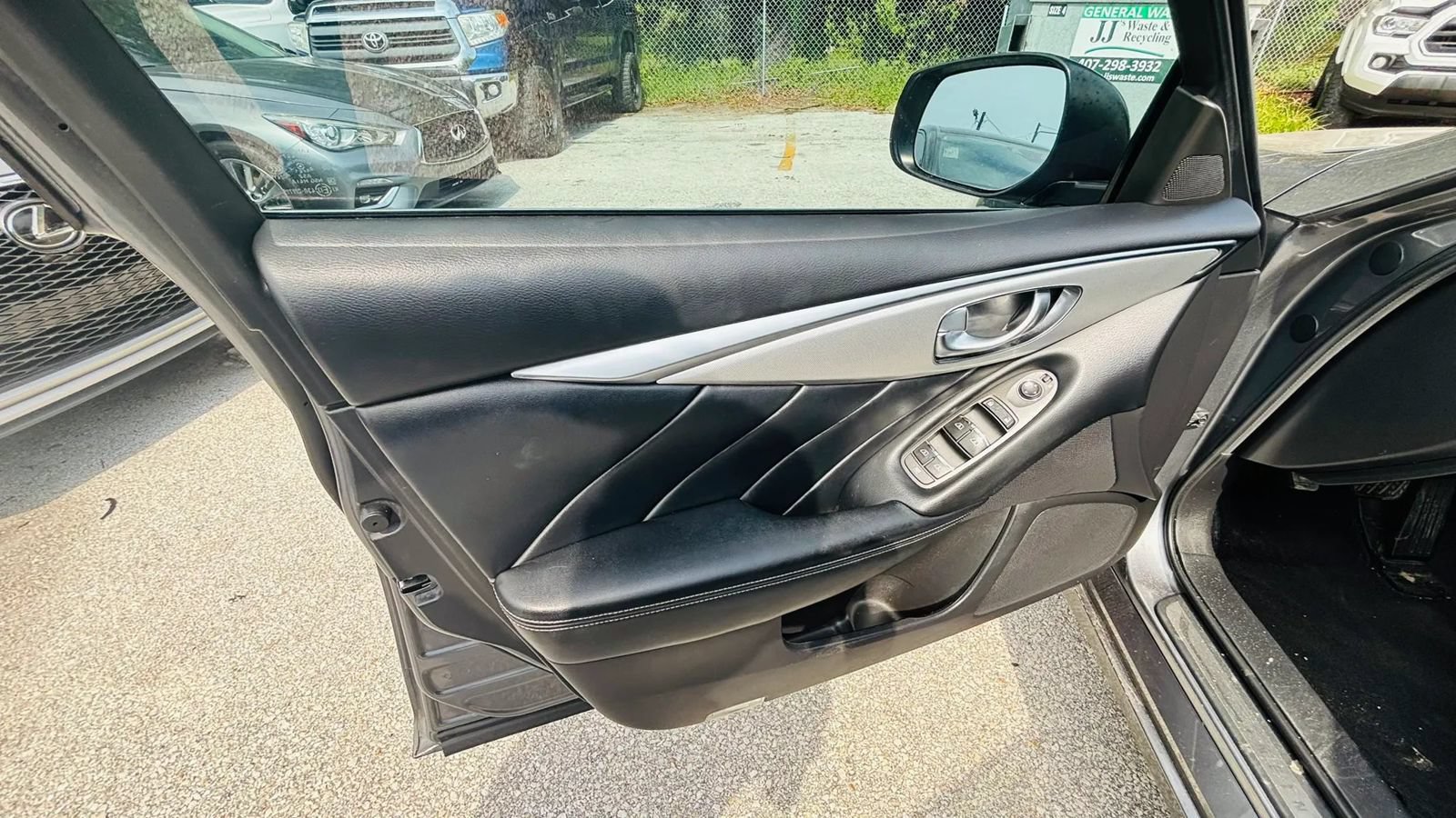 Used 2019 INFINITI Q50 Luxe RWD image 11