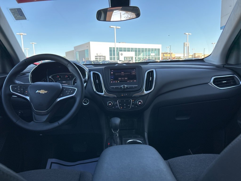 Used 2023 Chevrolet Equinox LT image 13