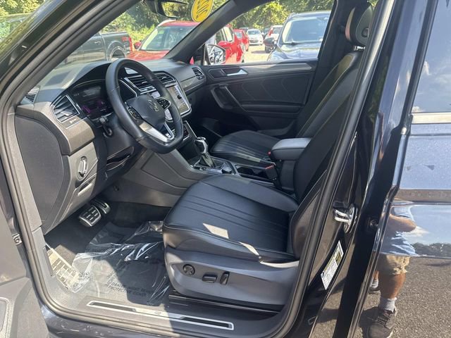 Used 2022 Volkswagen Tiguan SE R-Line image 20