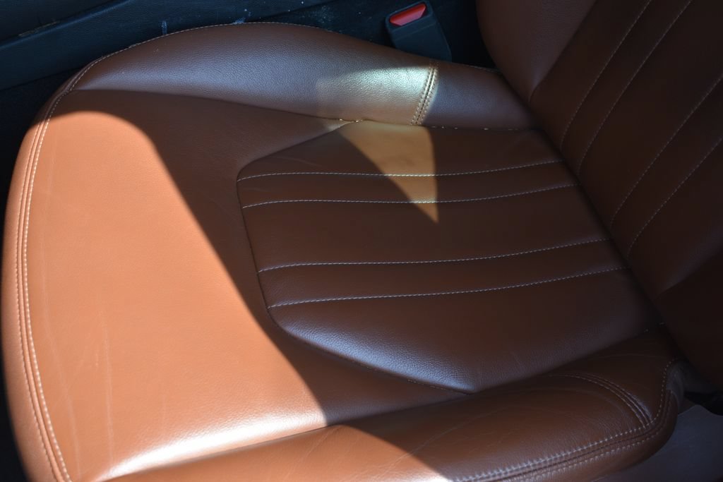 Used 2020 Maserati Levante AWD/4WD image 11