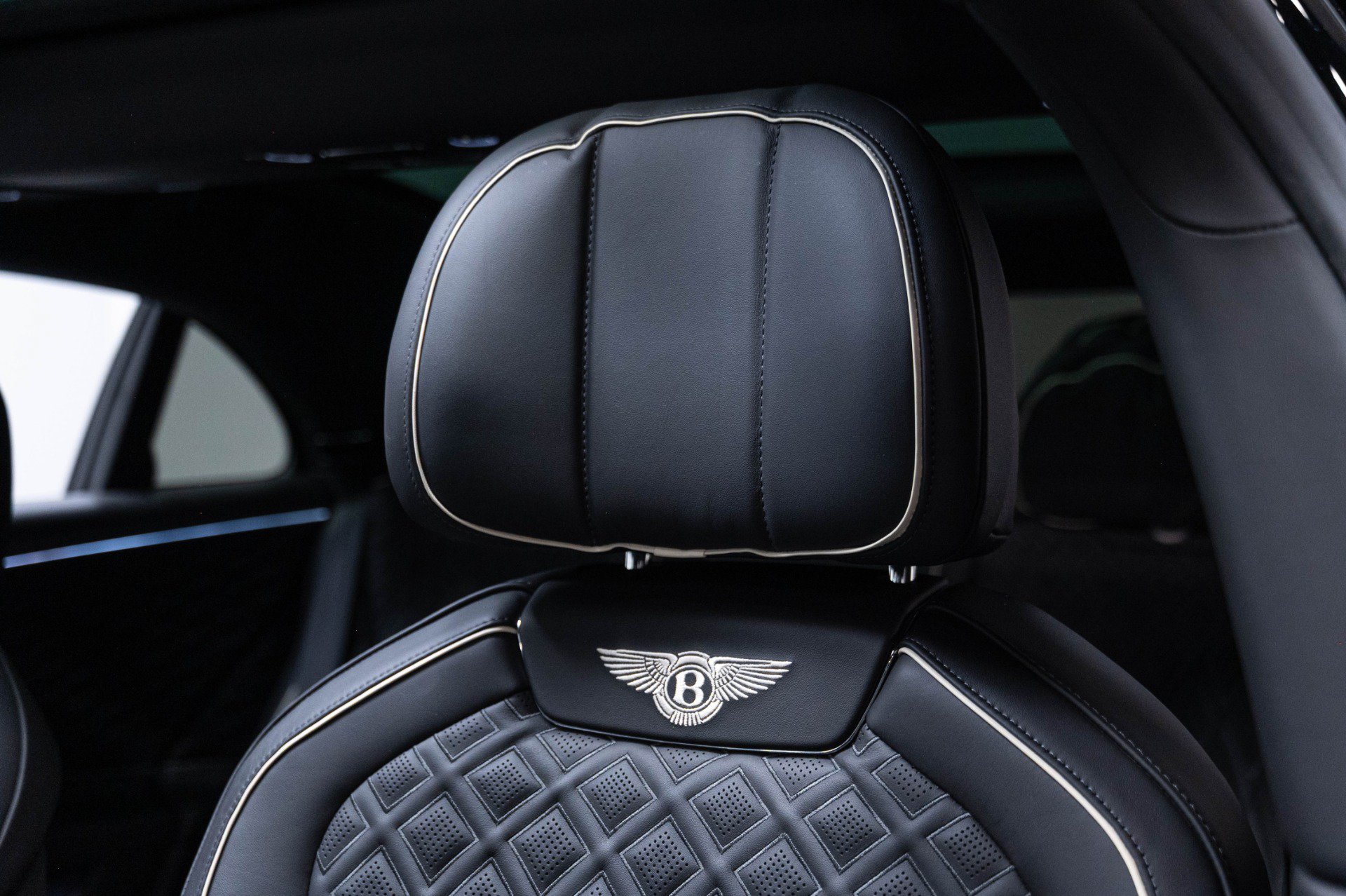 Used 2020 Bentley Flying Spur W12 AWD/4WD image 17