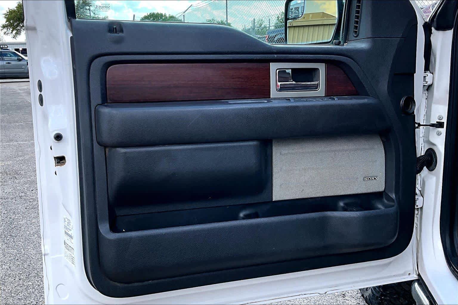 Used 2013 Ford F150 King Ranch w/ King Ranch Luxury Pkg AWD/4WD image 21