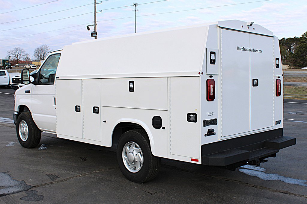 Used 2025 Ford E-350 and Econoline 350 Super Duty w/ Power Equipment Group RWD image 4