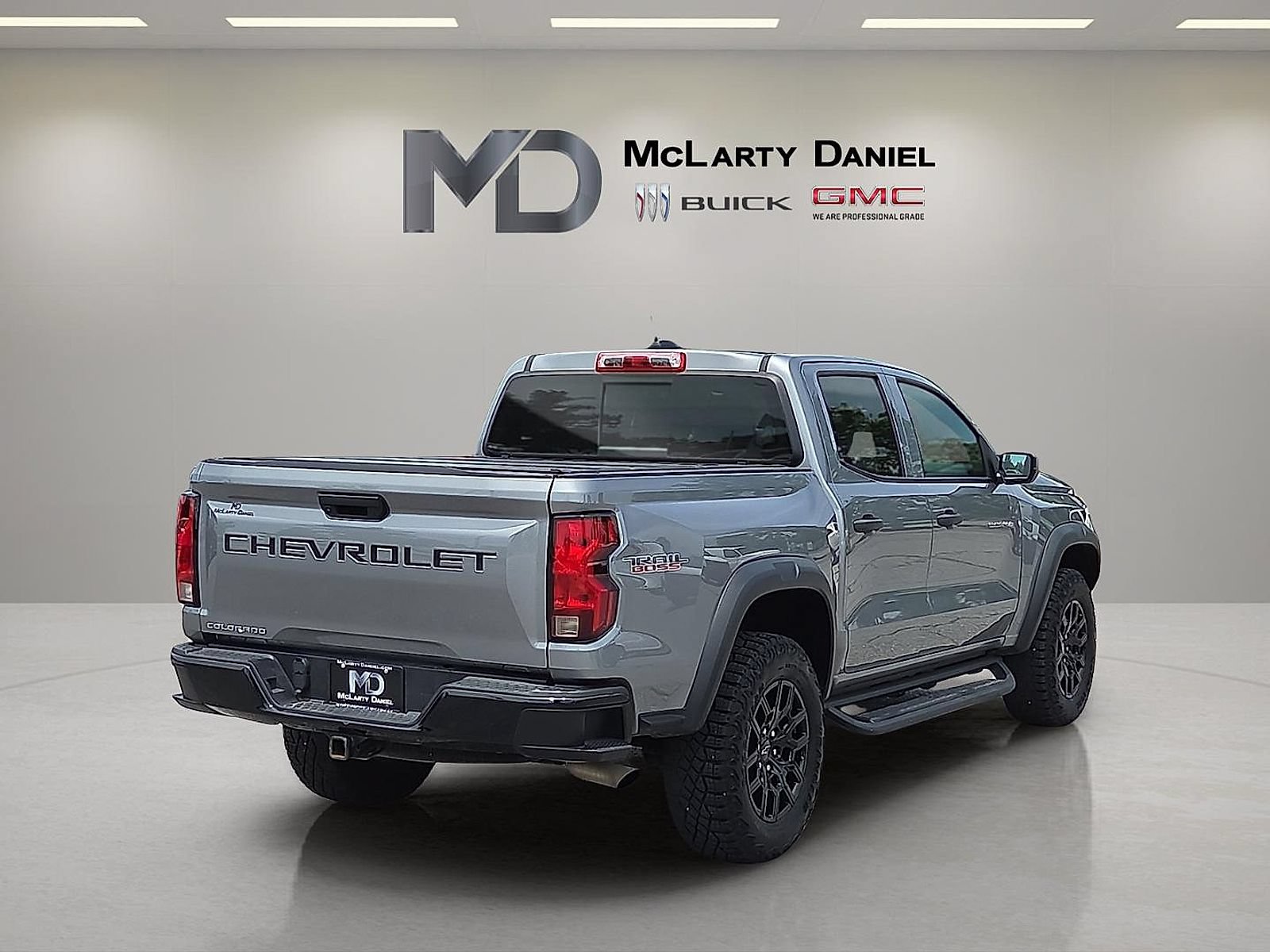 Certified 2024 Chevrolet Colorado Trail Boss w/ Advanced Trailering Package AWD/4WD image 14