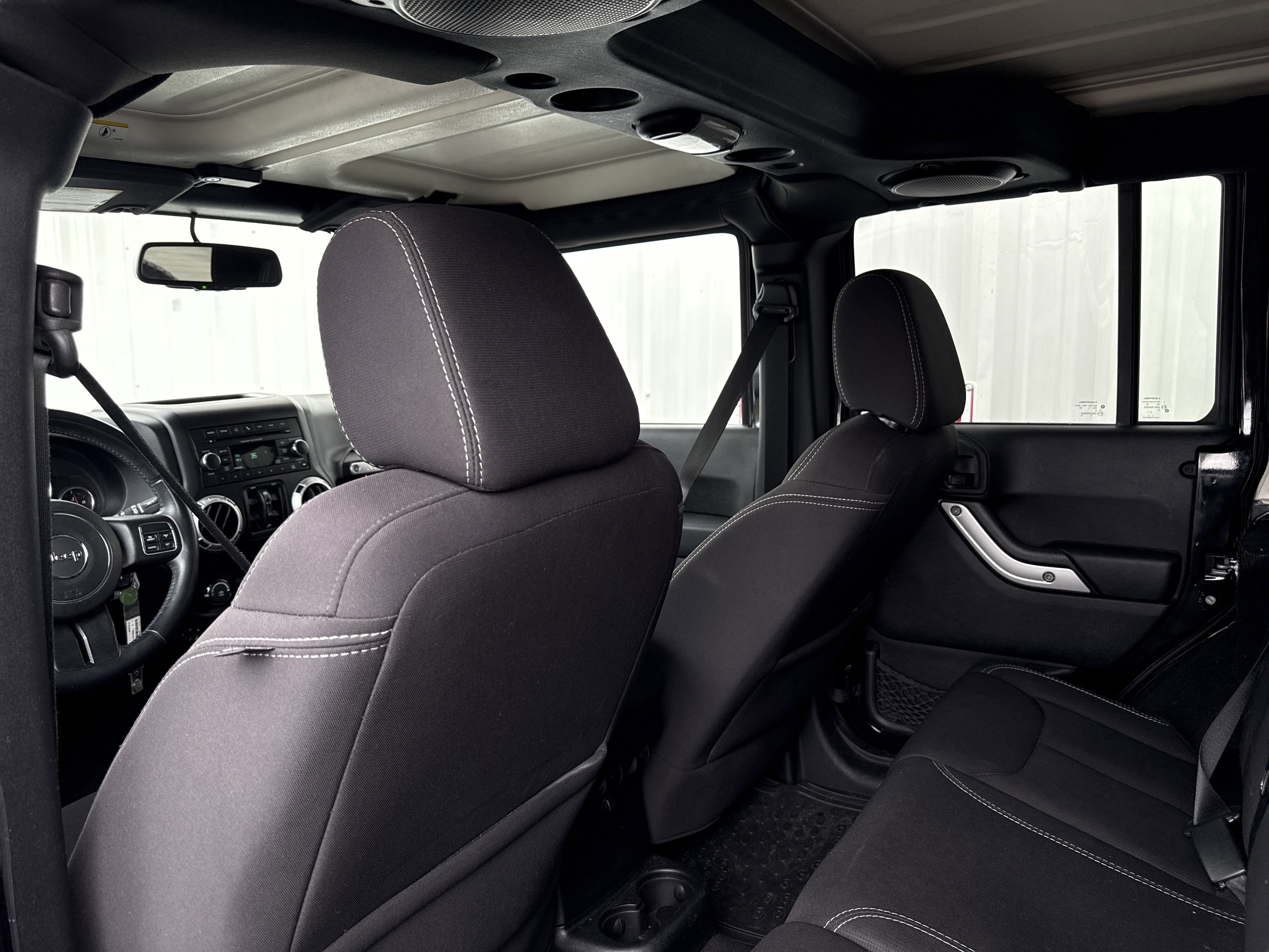 Used 2014 Jeep Wrangler Unlimited Rubicon w/ Connectivity Group image 22