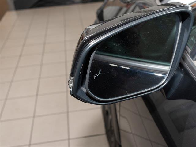 Used 2021 Toyota RAV4 TRD Off-Road image 6