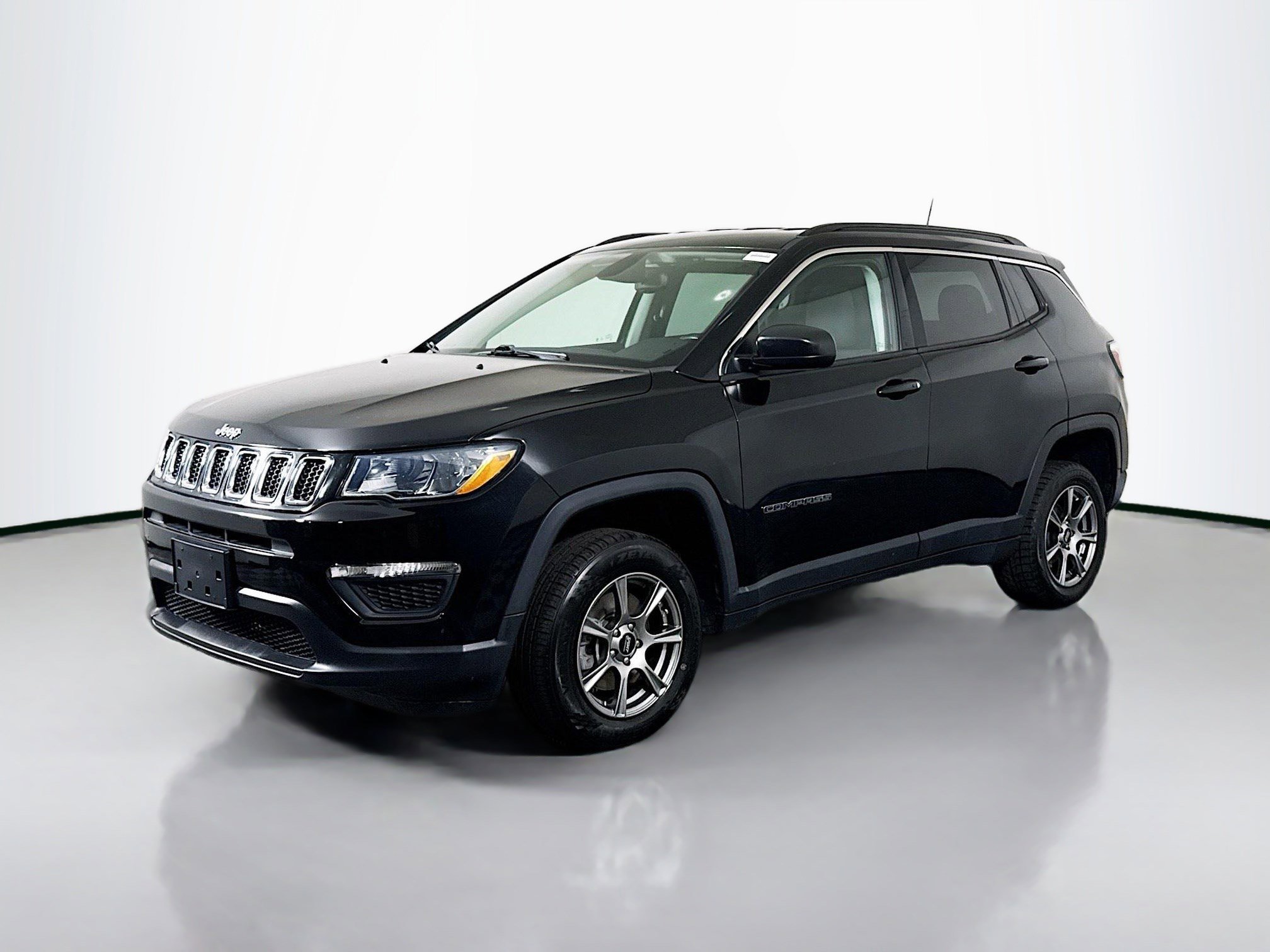 Used 2019 Jeep Compass Sport w/ Cold Weather Group image 4