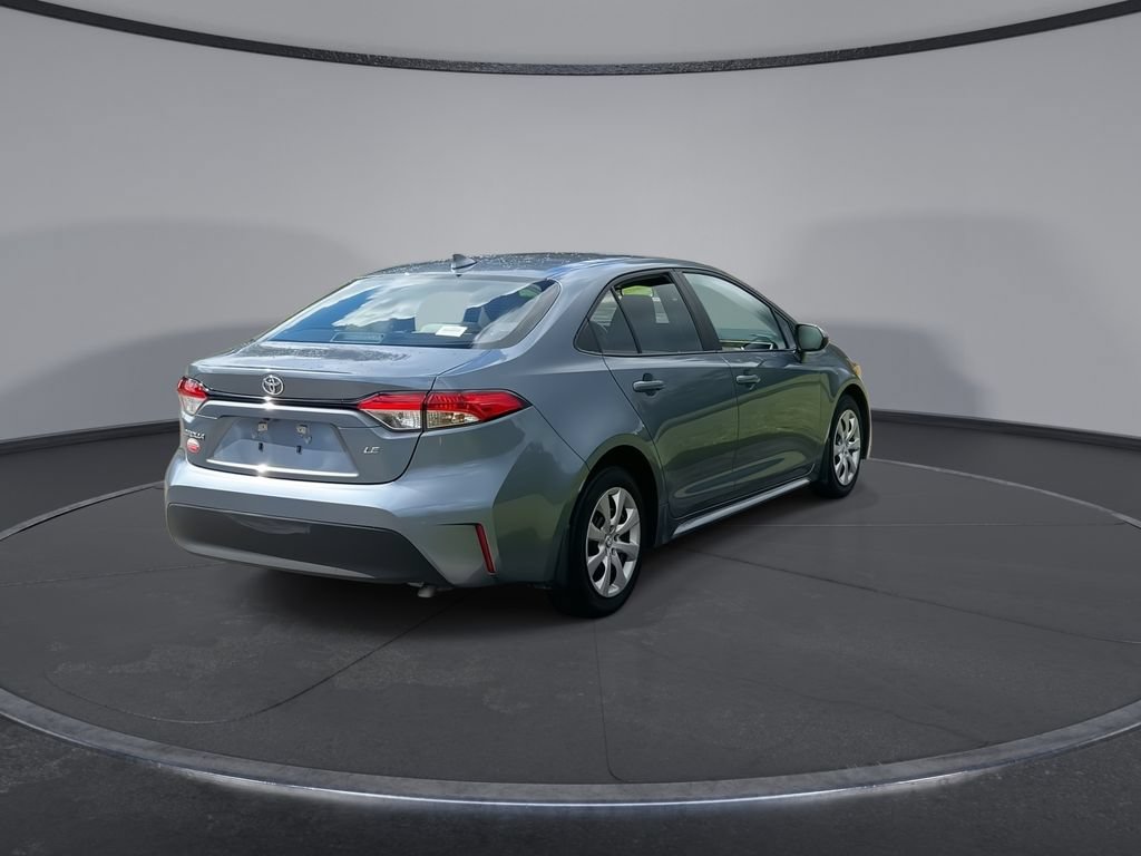 Used 2025 Toyota Corolla LE FWD image 8