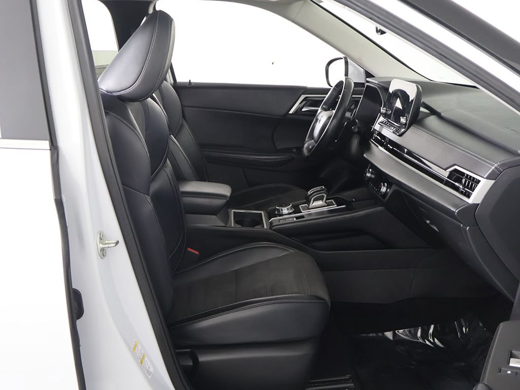 Used 2024 Mitsubishi Outlander SE AWD/4WD image 27