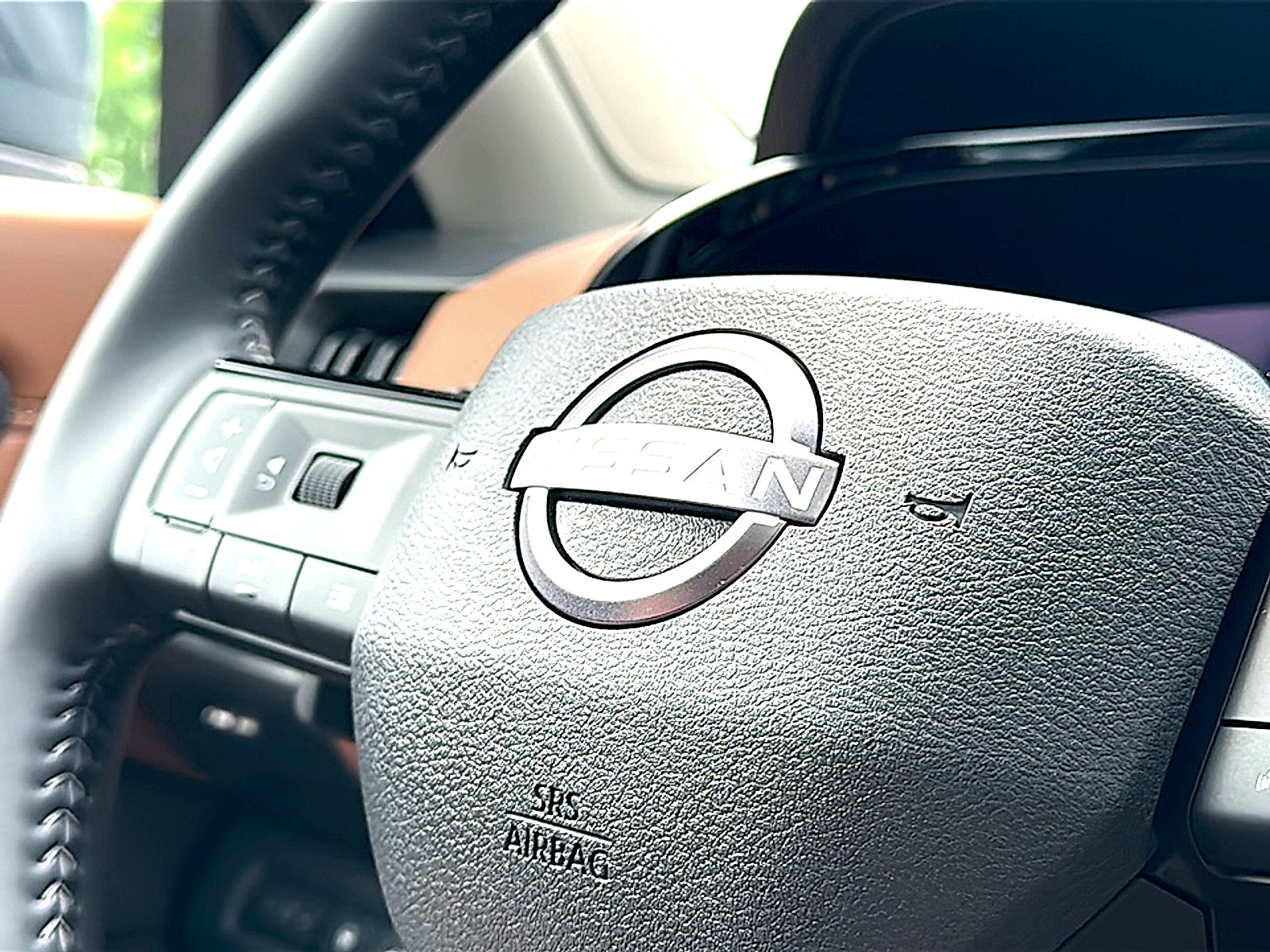 New 2026 Nissan Pathfinder Platinum w/ Lighting Package FWD image 22