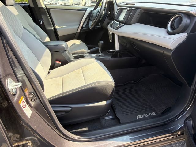 Used 2016 Toyota RAV4 XLE FWD image 13