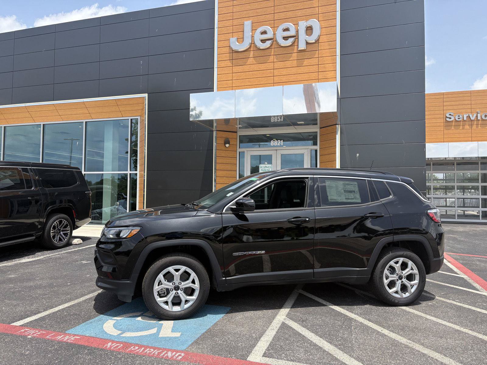 New 2026 Jeep Compass Latitude