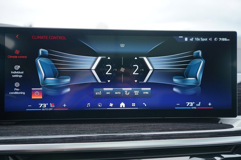 New 2026 BMW X7 M60i image 16