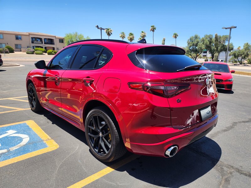 Used 2021 Alfa Romeo Stelvio Ti w/ Nero Edizione AWD/4WD image 5