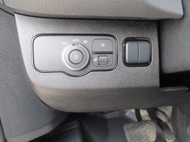 Used 2025 Mercedes-Benz Sprinter 2500 image 12