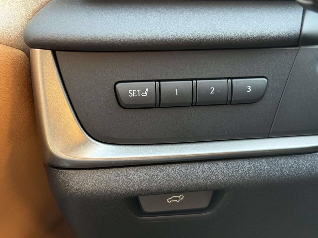 Used 2026 Lexus RZ 450e AWD w/ Technology Package image 22
