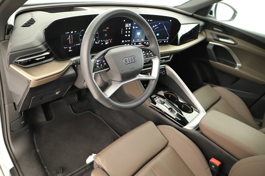 Certified 2025 Audi Q5 Premium Plus w/ Premium Plus image 15