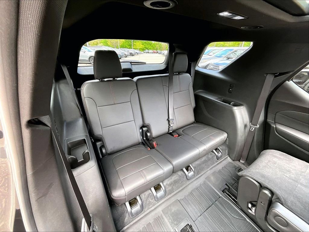 Used 2023 Chevrolet Traverse RS w/ LPO, Floor Liner Package AWD/4WD image 17