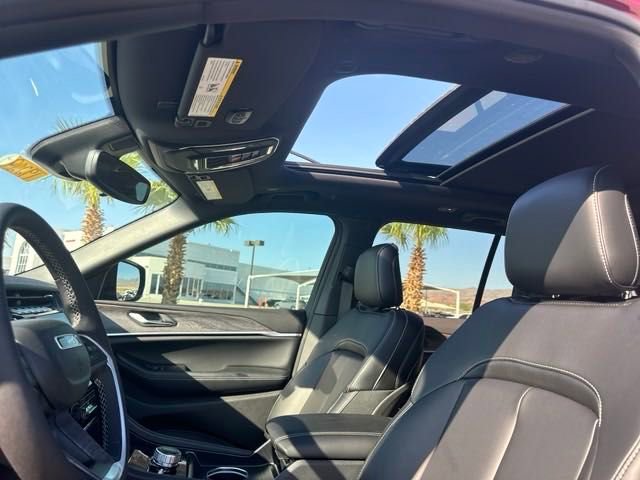 New 2024 Jeep Grand Cherokee Limited 4xe w/ Trailer Tow Package AWD/4WD image 23