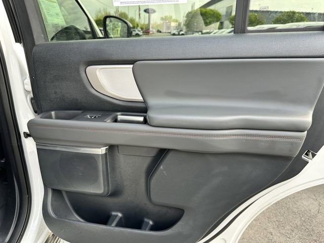 Certified 2025 Ford Expedition Active AWD/4WD image 39
