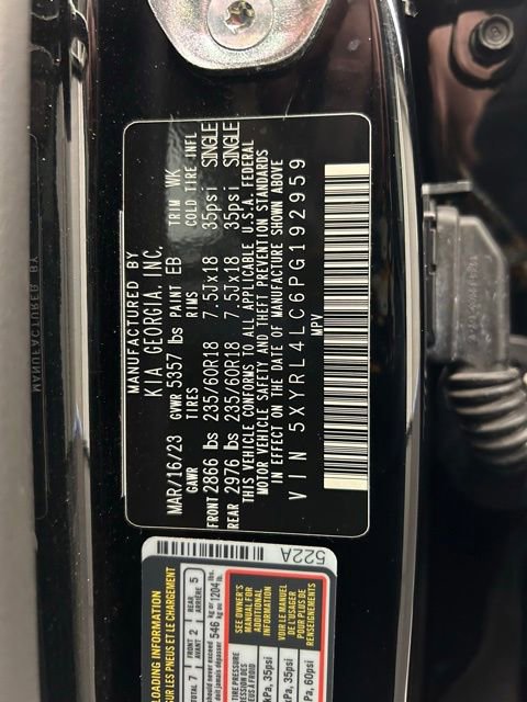 Used 2023 Kia Sorento S image 41