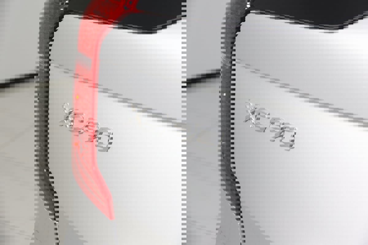 Used 2022 Volvo XC90 T6 Momentum w/ Climate Package image 54