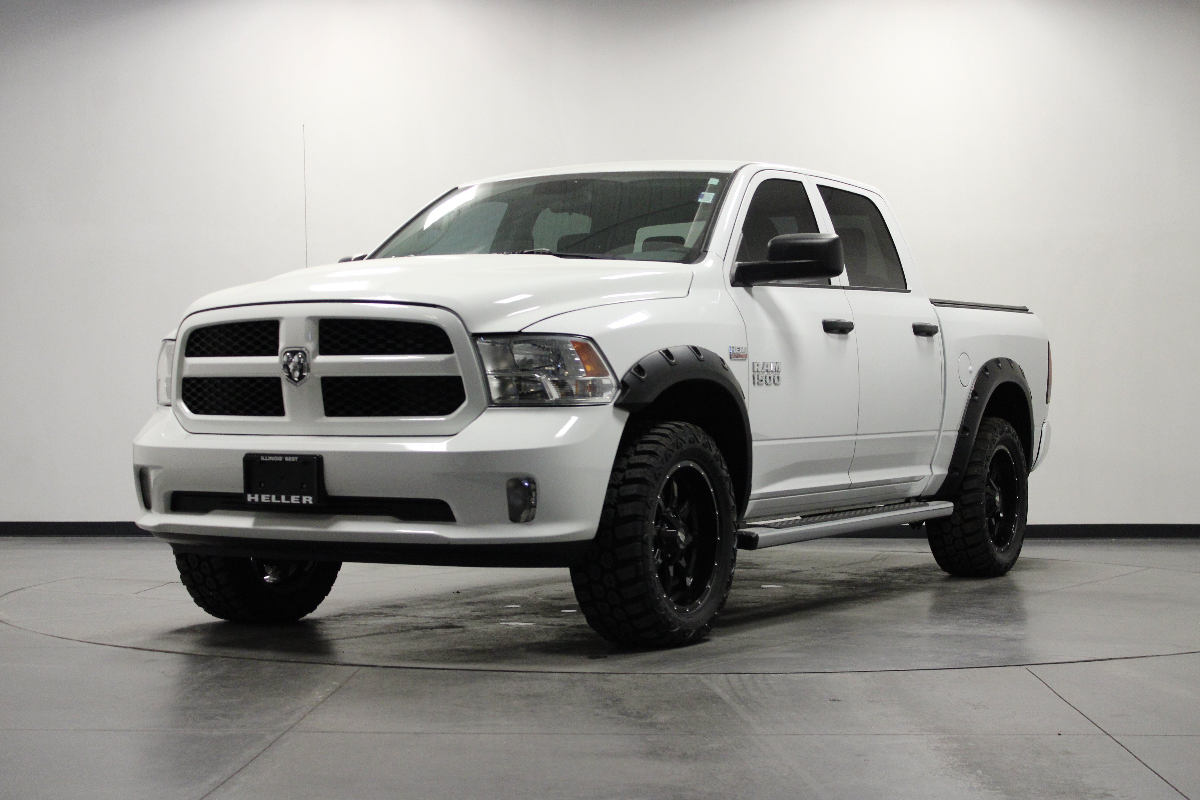 Used 2015 RAM 1500 Express AWD/4WD image 8
