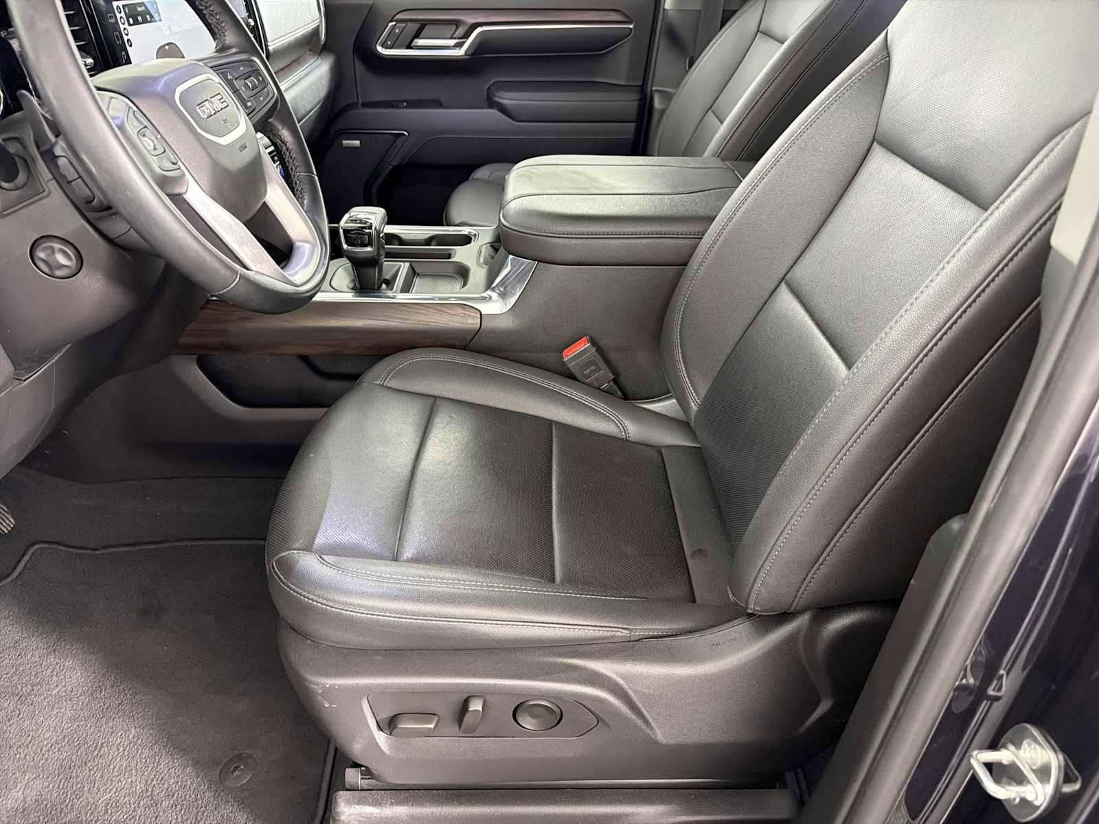 Certified 2024 GMC Sierra 1500 SLT w/ SLT Premium Plus Package image 7