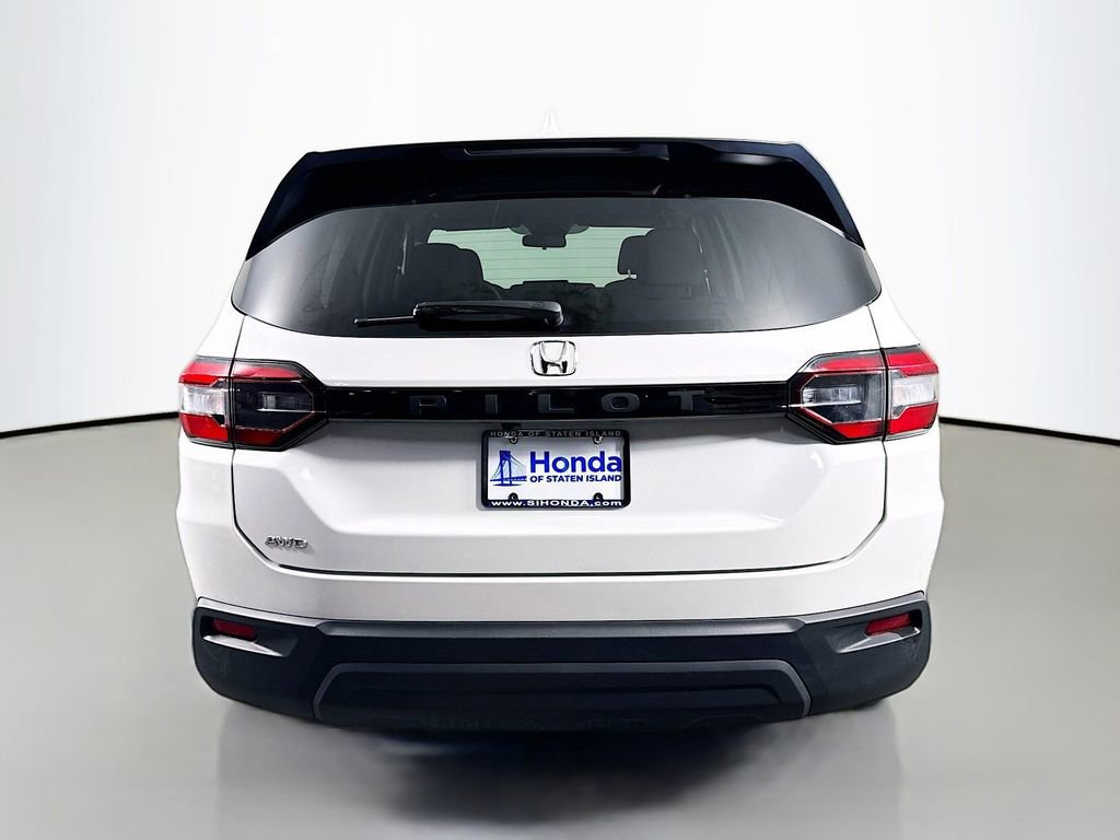 Certified 2023 Honda Pilot LX image 6